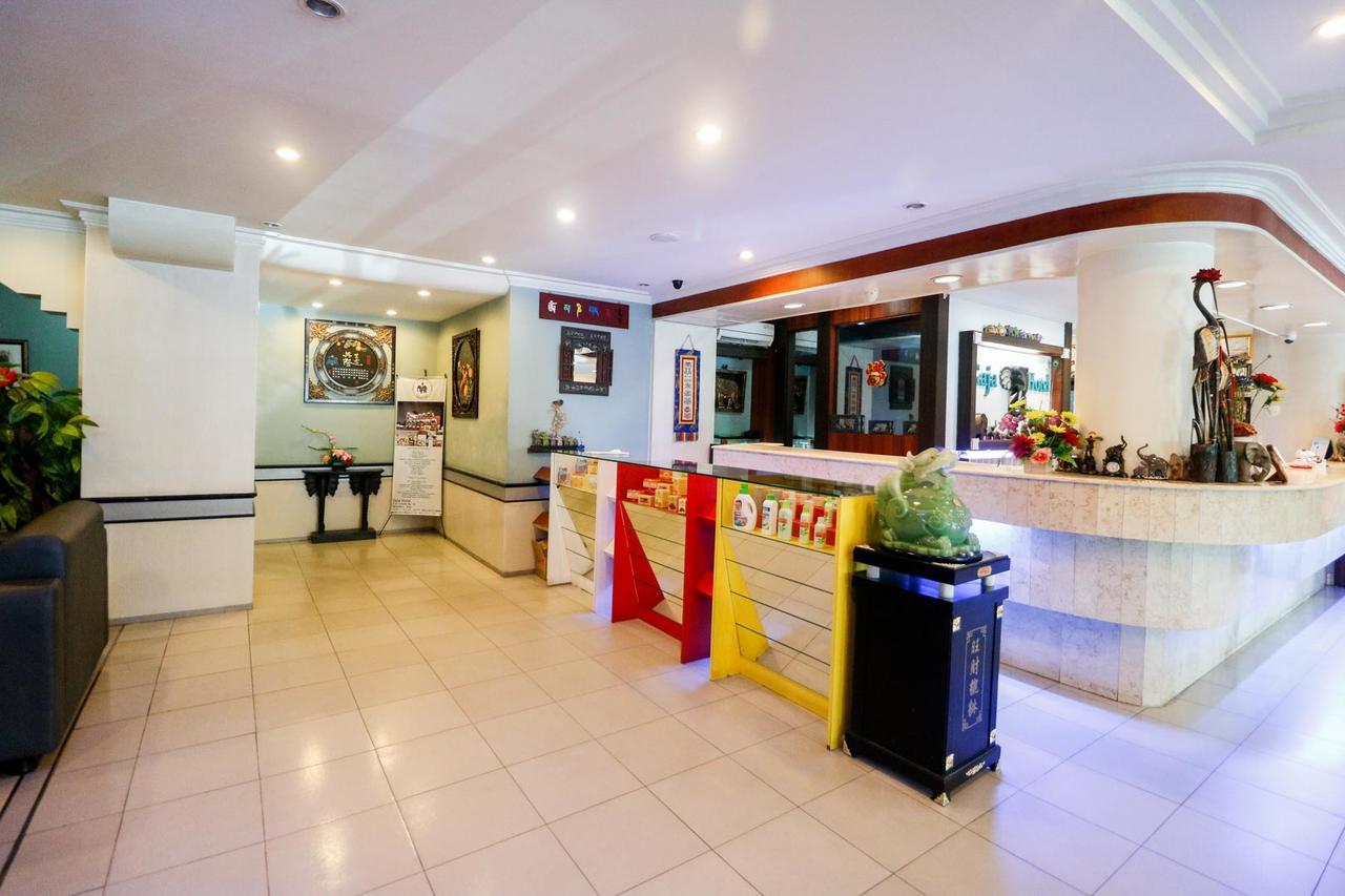 Reddoorz Plus @ Jalan Dr Sutomo Pekanbaru Exterior foto